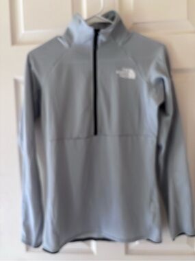 The North Face Women’s Summit Series FutureFleece Half-Zip Pullover NWOT size XS